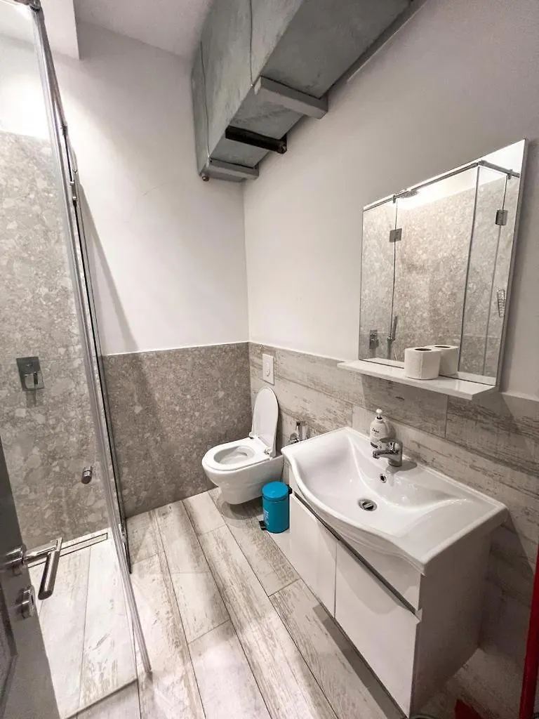 Tirana Bliss Apartment 0*,